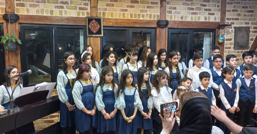 اجرای  حمایتی گروه موسیقی کر کودکان شهر باران
